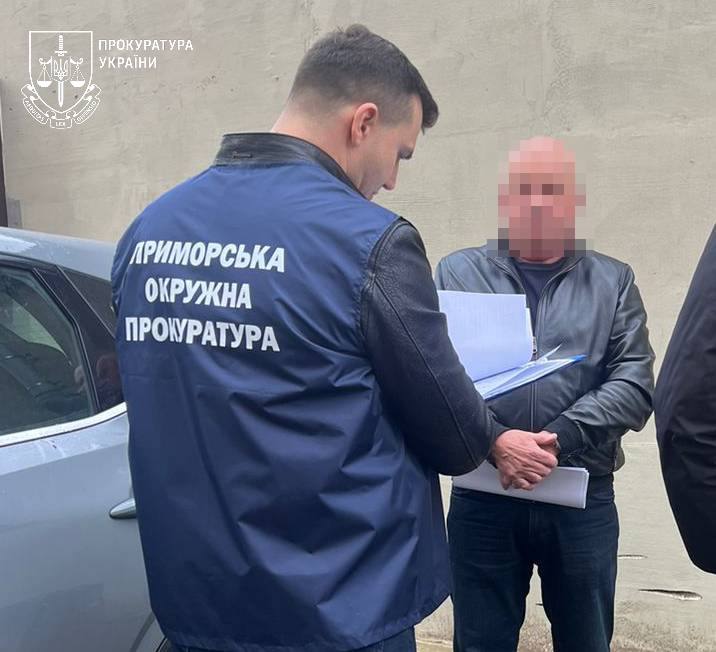 Директору компании в Одессе сообщили о подозрении в самовольной застройке пляжа «Ланжерон»