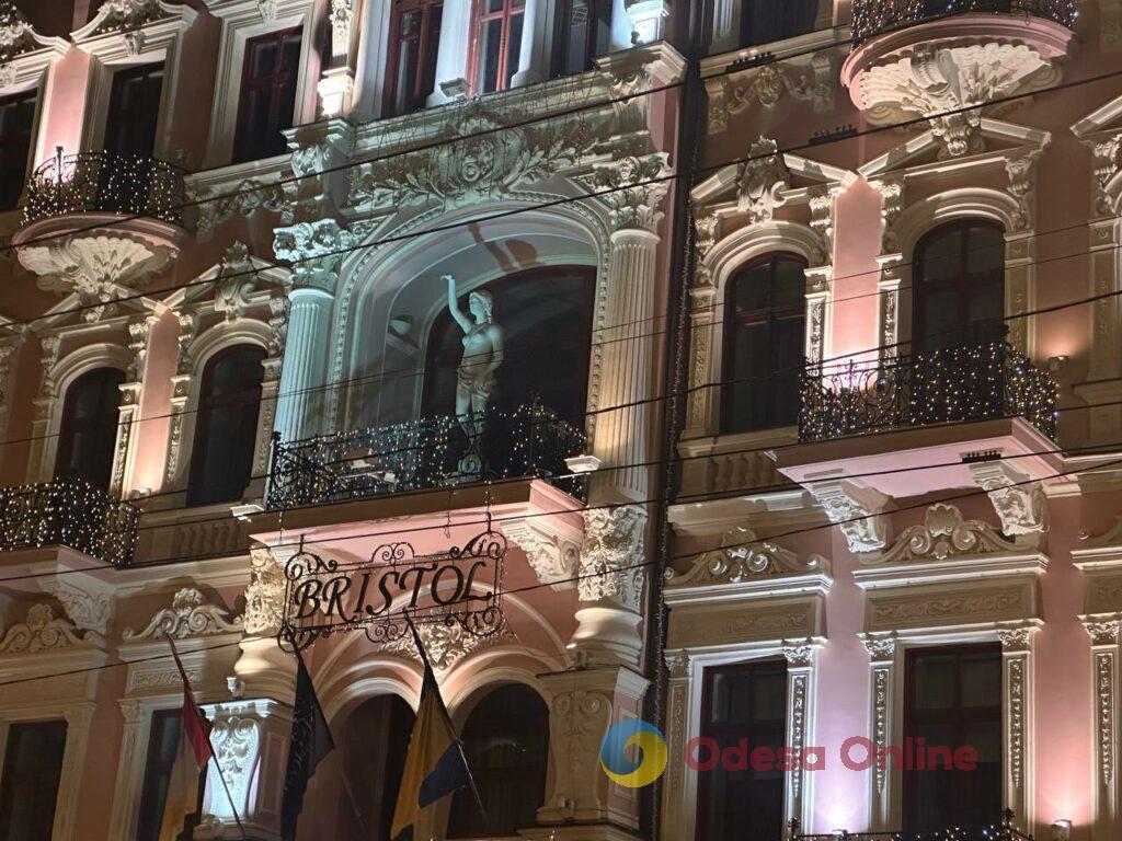 Різдвяна феєрія: Одеса стрімко готується до зимових свят