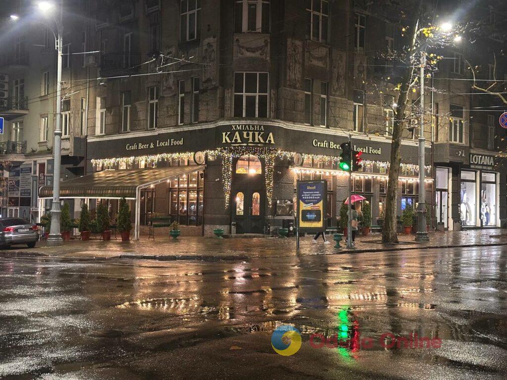 Різдвяна феєрія: Одеса стрімко готується до зимових свят