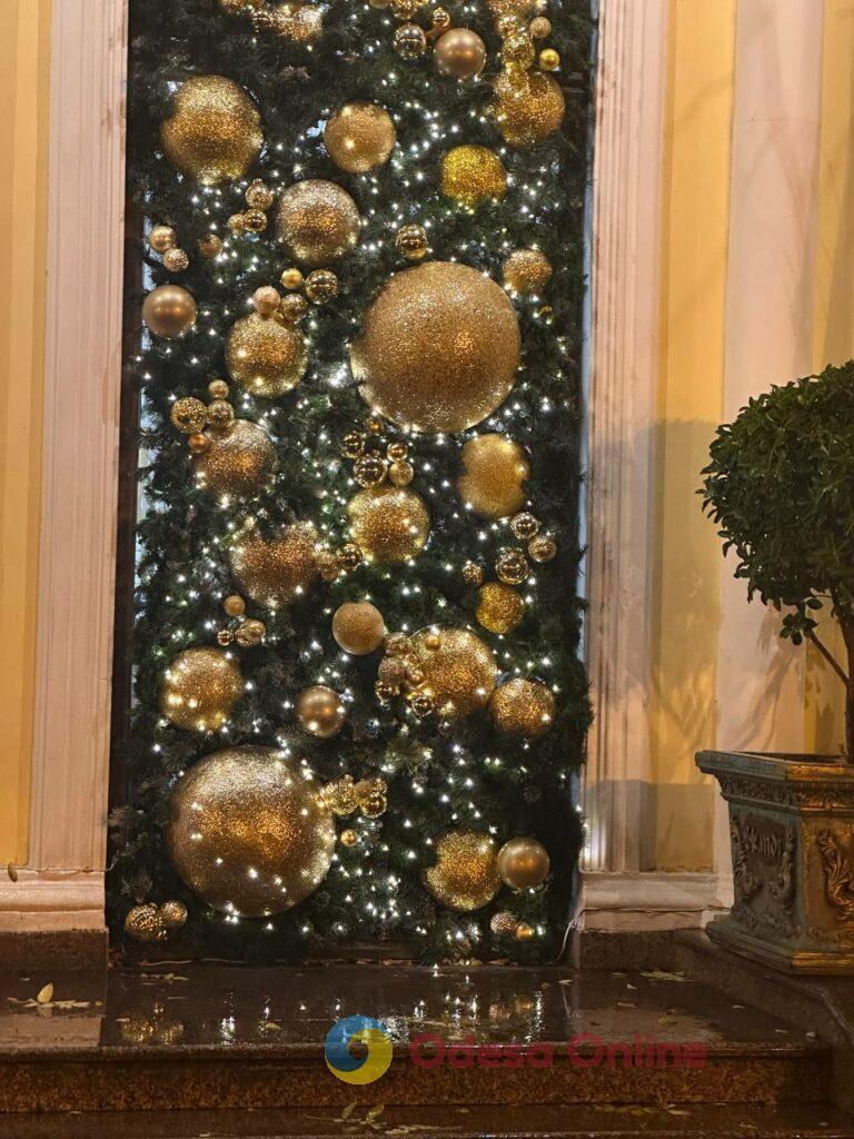 Різдвяна феєрія: Одеса стрімко готується до зимових свят