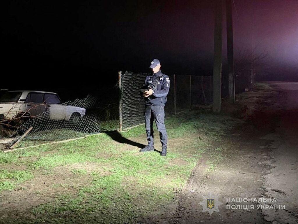 На Одещині п’яний водій збив двох дівчат і втік На Одещині п’яний водій збив двох дівчат і втік