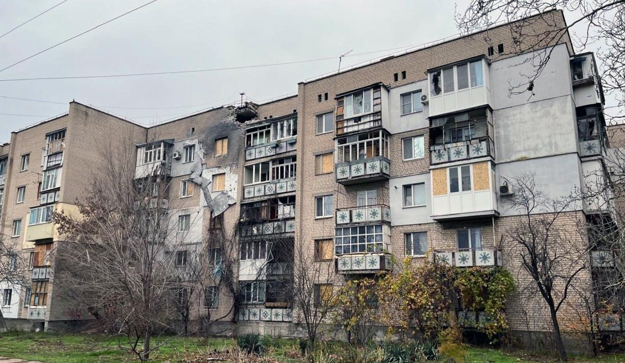 В Херсонской области российские удары ранили двоих взрослых и ребенка, повредили 45 объектов В Херсонской области российские удары ранили двоих взрослых и ребенка, повредили 45 объектов