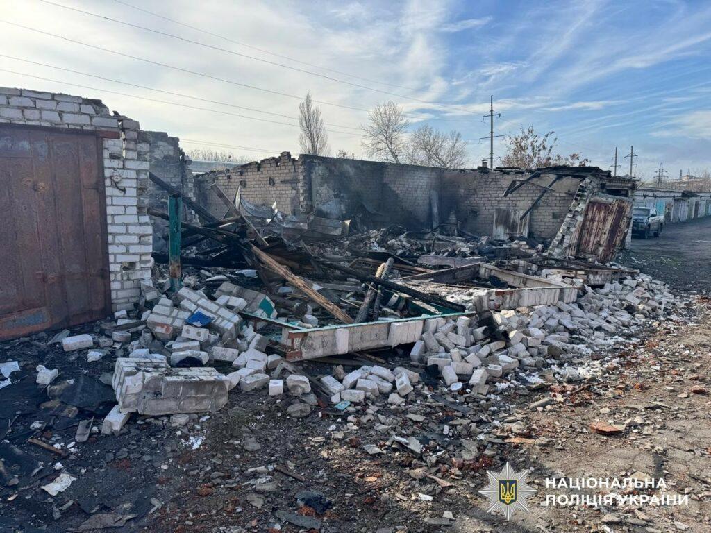 Один человек погиб и 12 ранены: последствия российских обстрелов Херсонской области