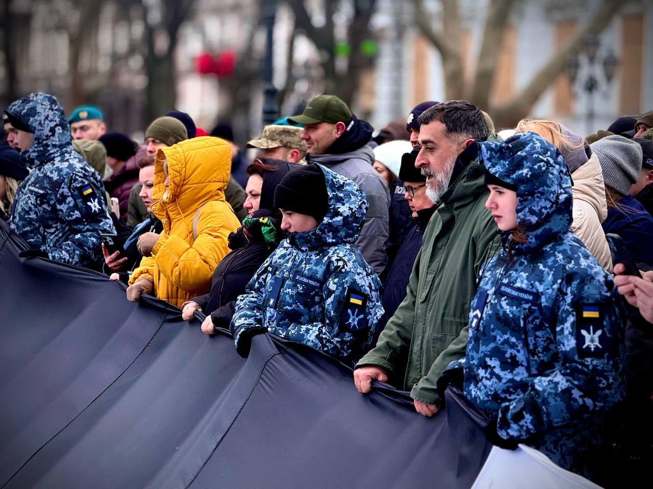 В Одесі розгорнули Прапор надії на підтримку полонених і зниклих безвісти (фото)