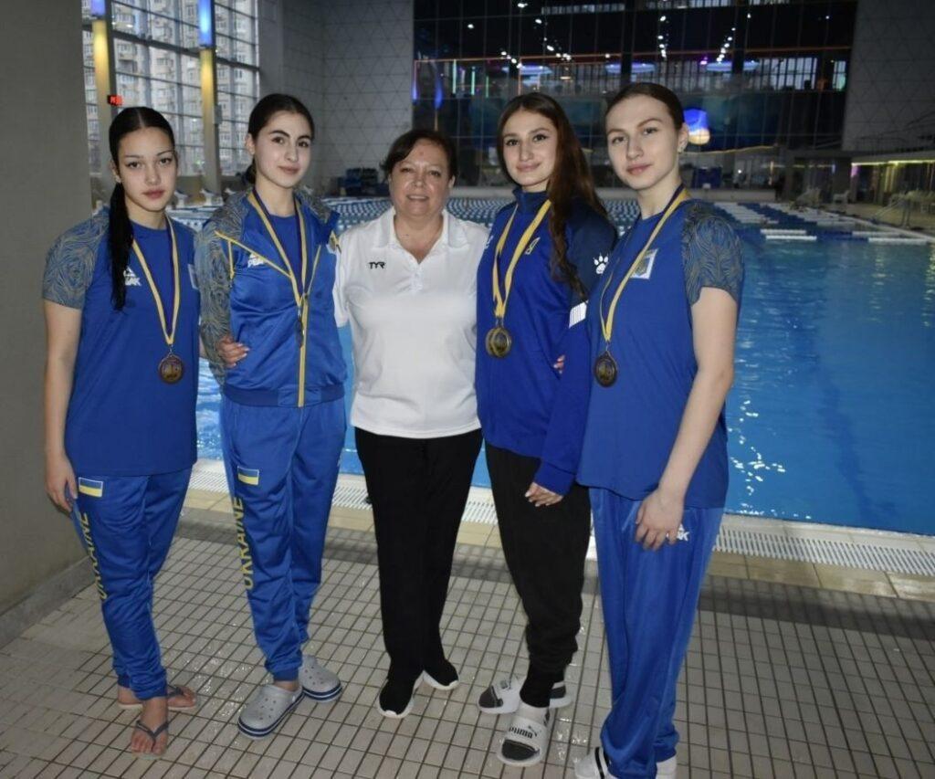 Одесские мастера синхронного плавания получили 10 медалей на чемпионате Украины