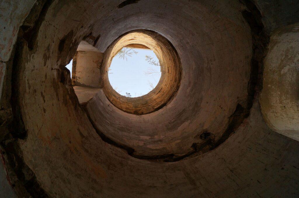 Від величі до руїн: доля німецького костелу 19 століття в селі на Одещині От величия до руин: судьба немецкого костёла 19 века в селе Одесской области