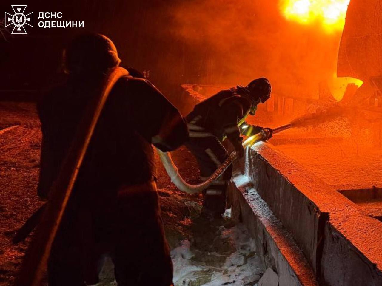 Ночью РФ массированно атаковала Одесскую область ударными БпЛА Ночью РФ массированно атаковала Одесскую область ударными БпЛА