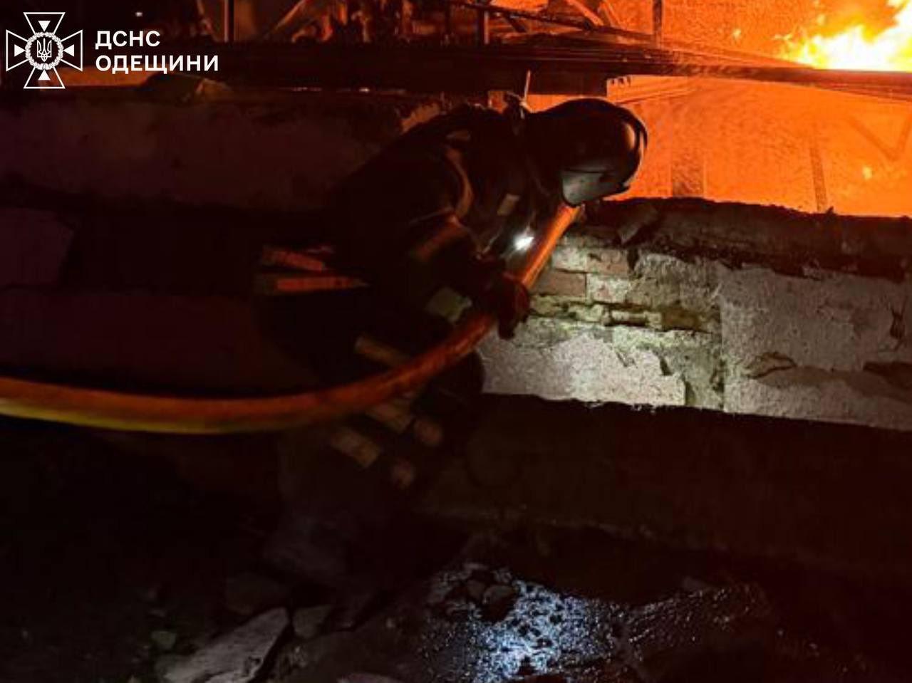 Ночью РФ массированно атаковала Одесскую область ударными БпЛА Ночью РФ массированно атаковала Одесскую область ударными БпЛА