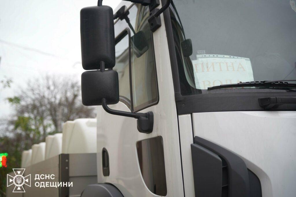 Рятувальники з різних областей України приїхали на допомогу одеситам