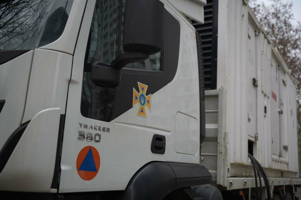 Рятувальники з різних областей України приїхали на допомогу одеситам