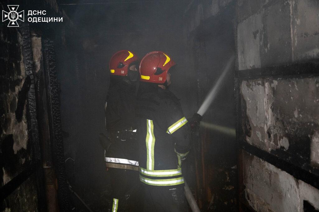 Нічна пожежа в Одесі: троє загиблих та п’ятеро врятованих із вогняної пастки