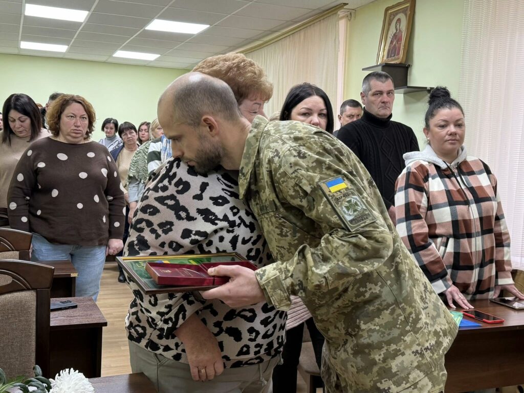 В Одесской области семье павшего воина-пограничника вручили государственную награду