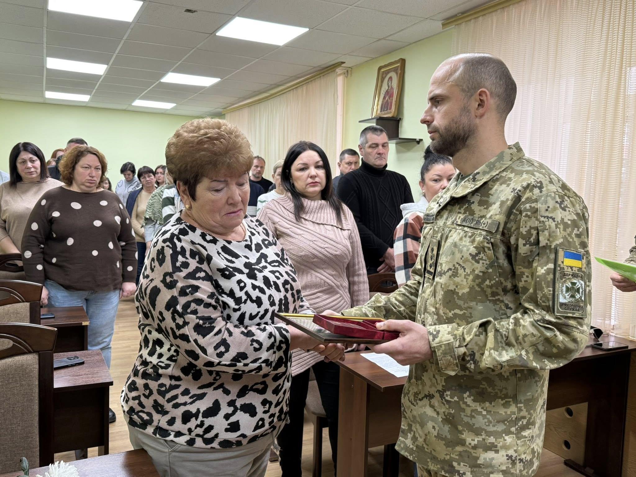 В Одесской области семье павшего воина-пограничника вручили государственную награду