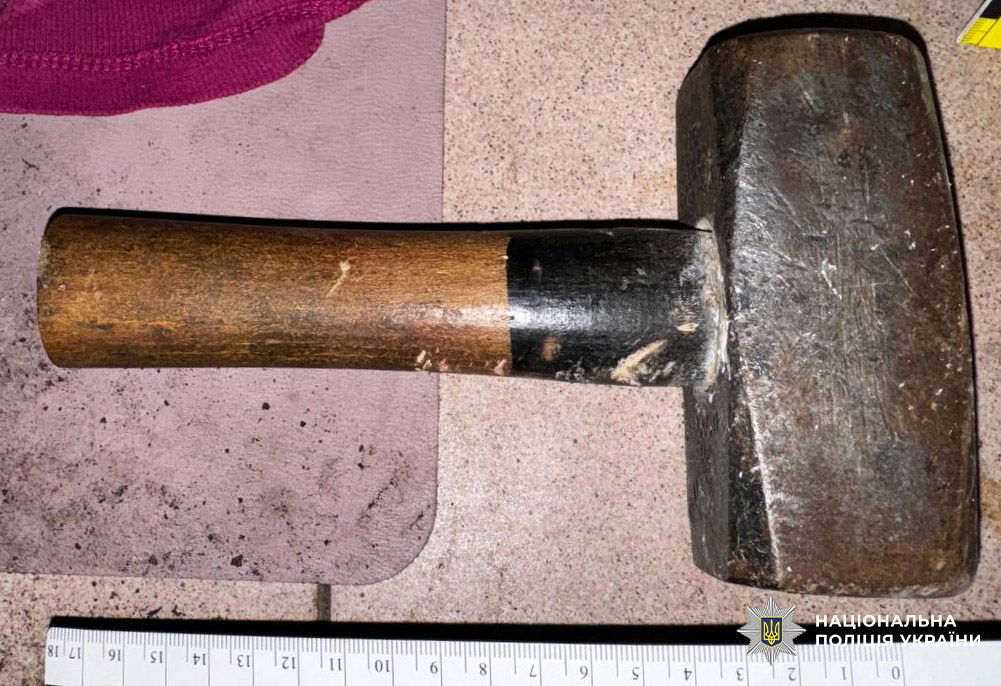 В Одессе мужчину будут судить за нападение на сожительницу с кувалдой и ножом