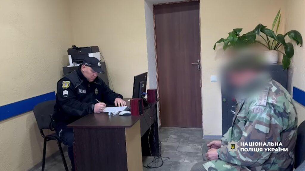 У Подільському районі затримали чоловіка за замах на вбивство рідного брата