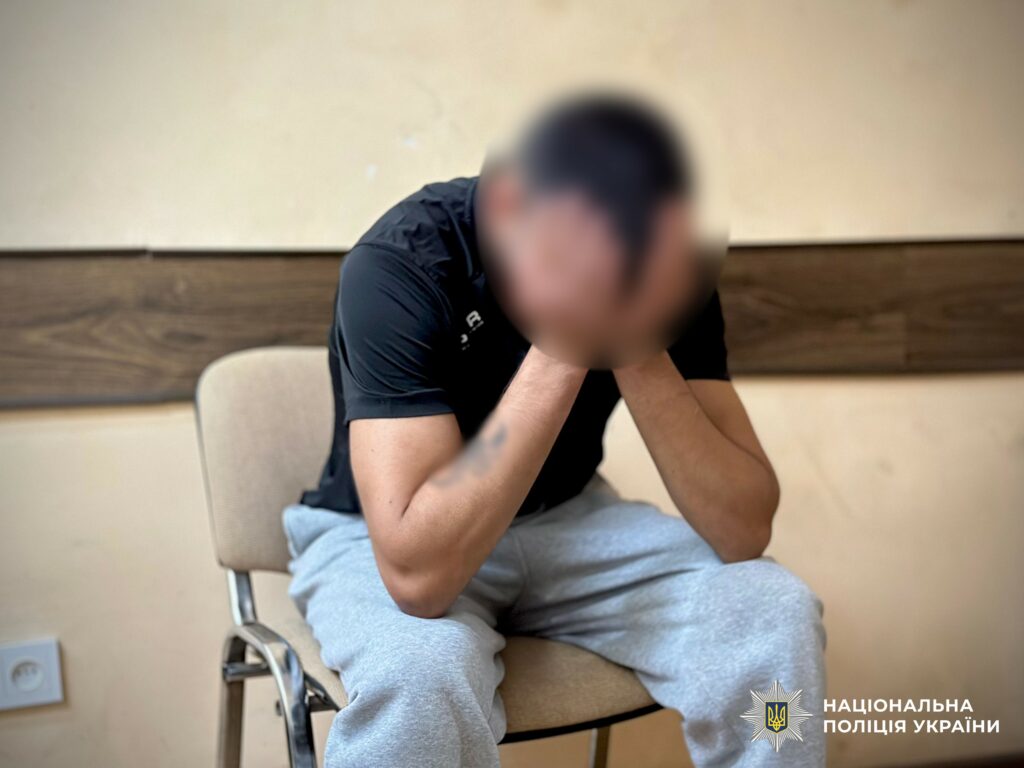 Спалили авто на 2,5 мільйони гривень: двоє молодиків постануть перед судом на Одещині Сожгли авто на 2,5 миллиона гривен: двое парней предстанут перед судом в Одесской области