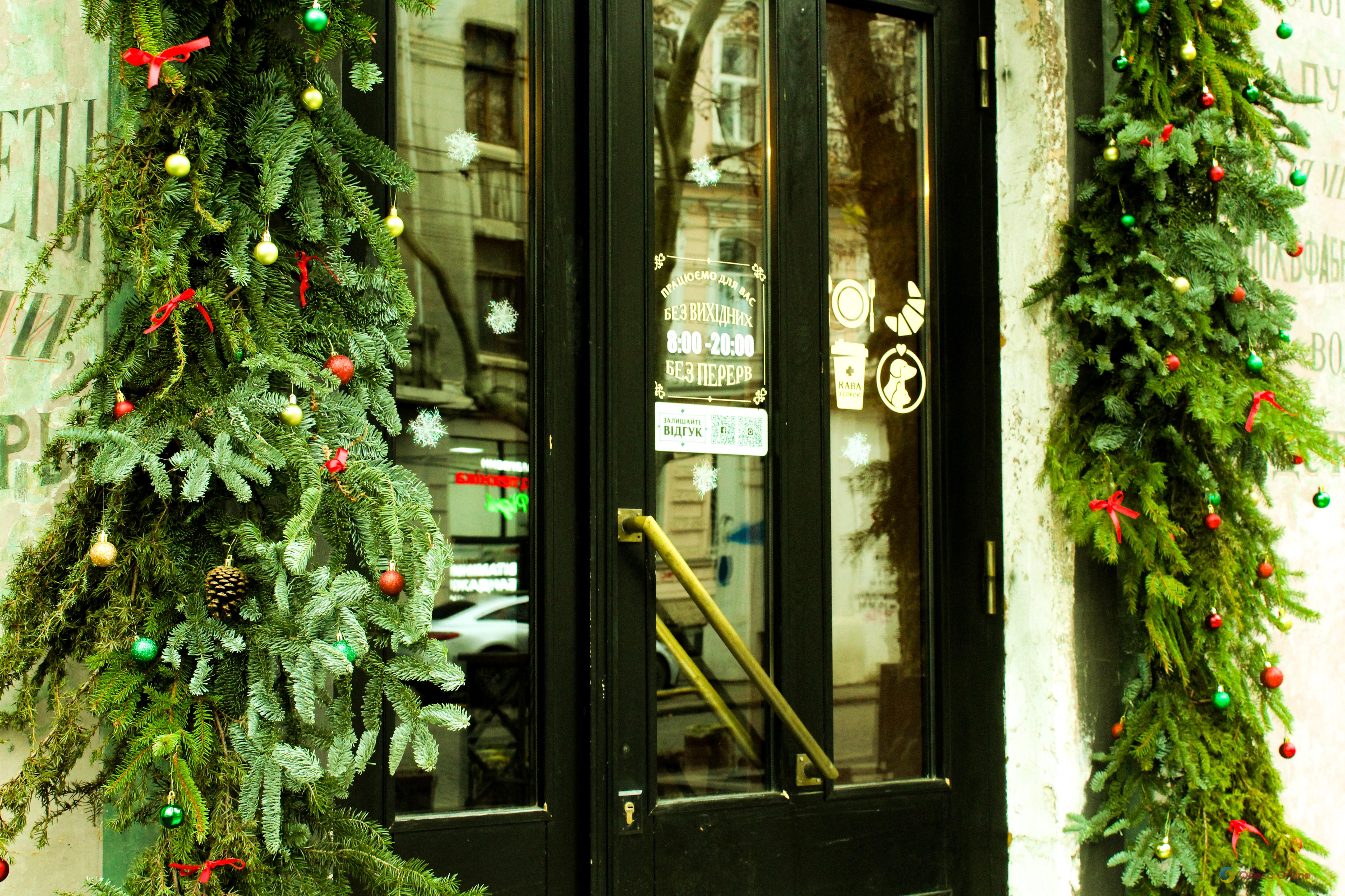 Фото тижня: Одеса між зимовою казкою та воєнною реальністю Фото тижня: Одеса між зимовою казкою та воєнною реальністю