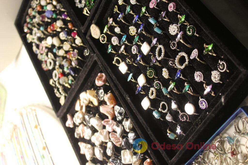 Близько 35 майстрів з Одеси та області представили роботи на крафтовому ярмарку (фото)