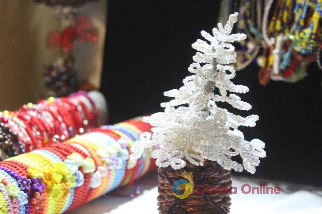 Близько 35 майстрів з Одеси та області представили роботи на крафтовому ярмарку (фото)