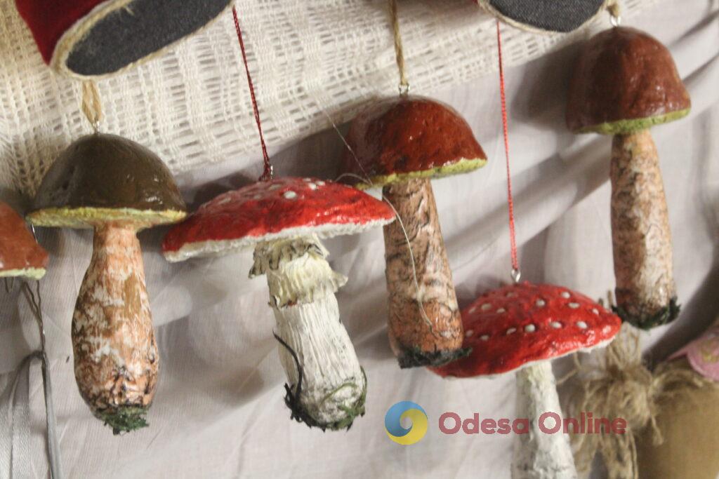 Близько 35 майстрів з Одеси та області представили роботи на крафтовому ярмарку (фото)