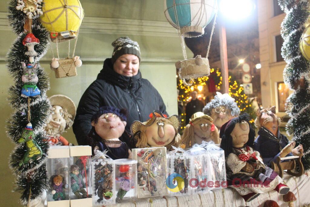 Близько 35 майстрів з Одеси та області представили роботи на крафтовому ярмарку (фото)