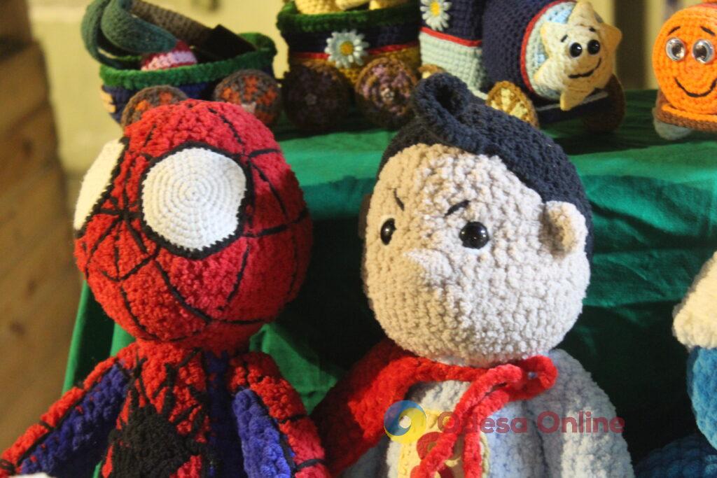 Близько 35 майстрів з Одеси та області представили роботи на крафтовому ярмарку (фото)