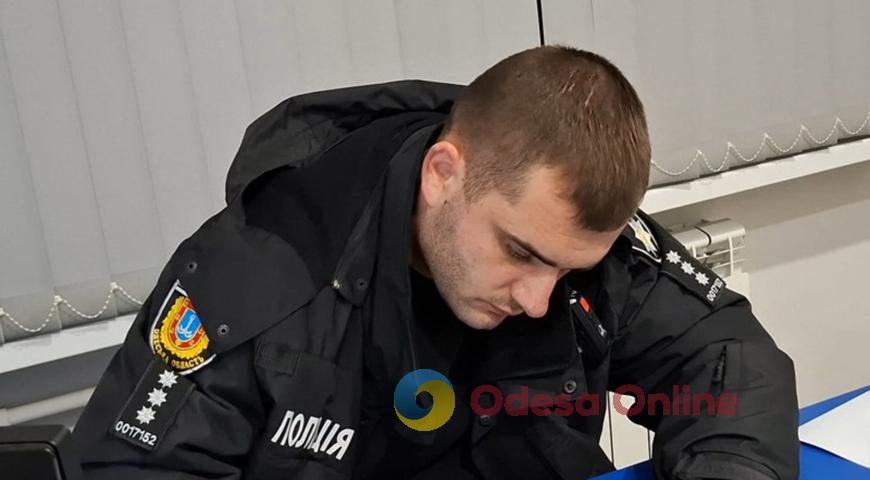 В Одессе на Люстдорфской дороге спасатели открыли квартиру и нашли тело