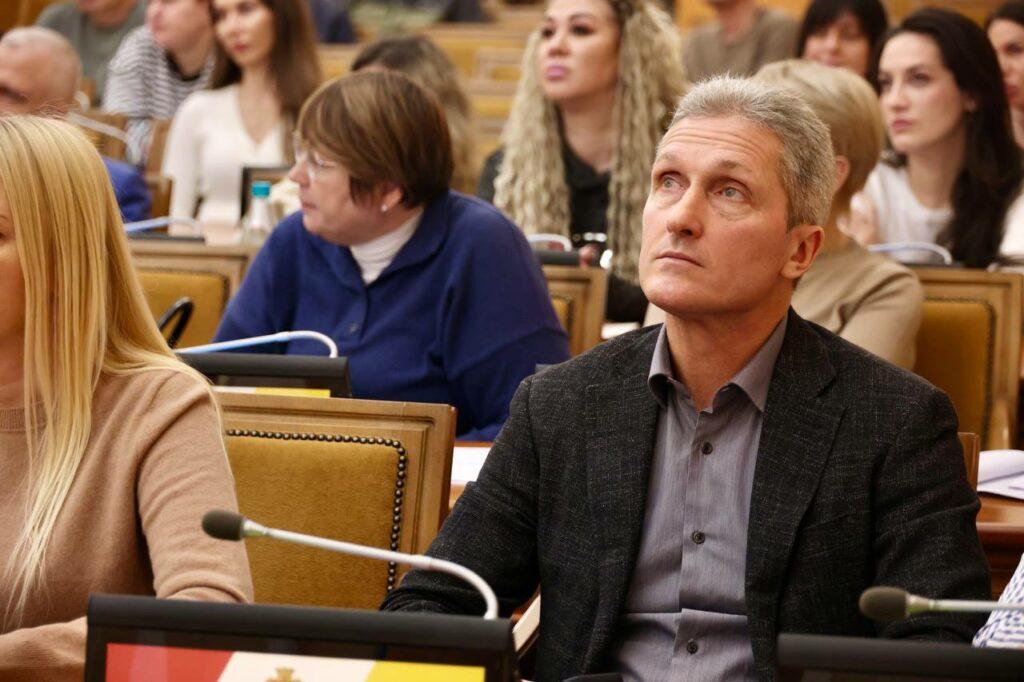 Громадські слухання в Одесі: бюджет-2026 викликав дискусію щодо прозорості процесу