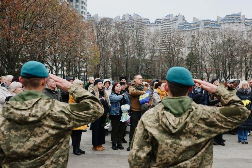 День Збройних Сил України: в Одесі вшанували пам’ять полеглих Героїв День Збройних Сил України: в Одесі вшанували пам’ять полеглих Героїв
