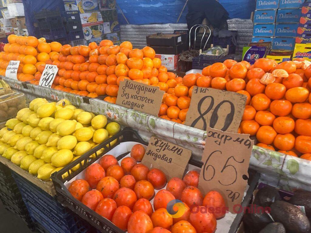 «Бере», ребра та редька: суботні ціни на одеському «Привозі»