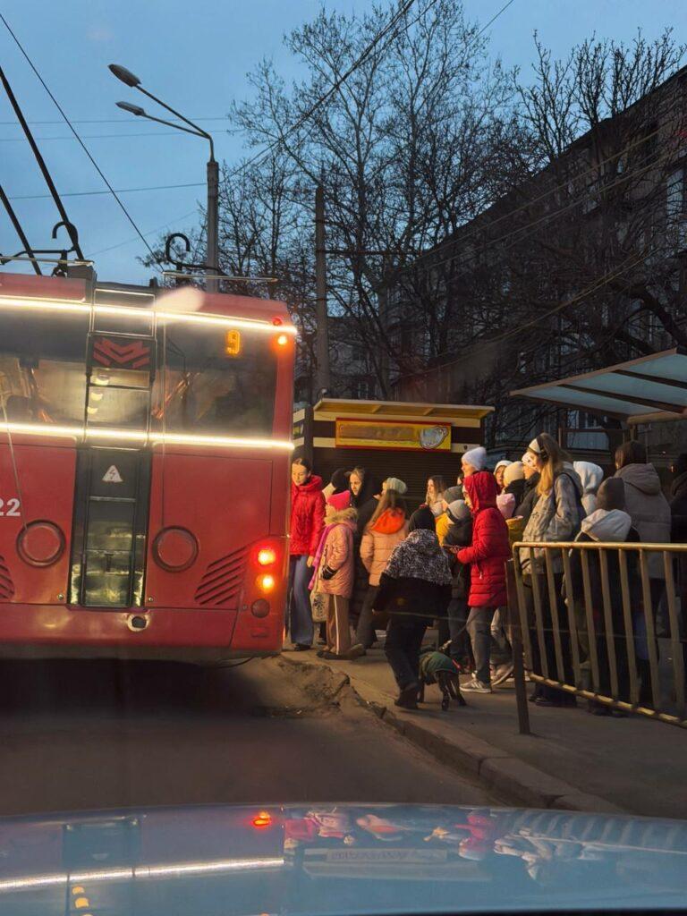 В Одесі на День Святого Миколая курсував святковий електротранспорт