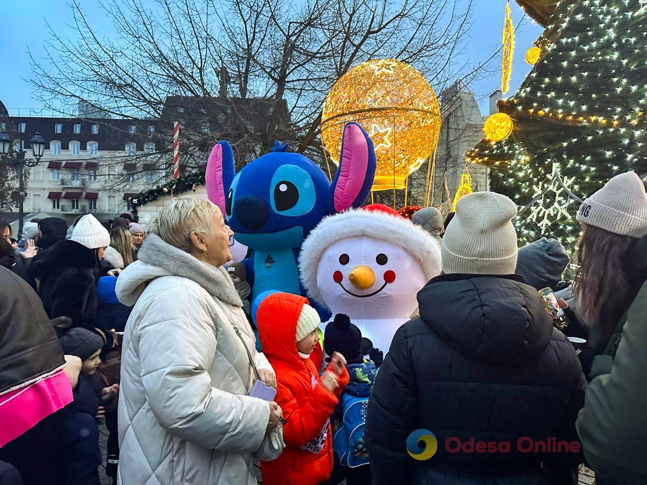 Фото тижня: Одеса між зимовою казкою та воєнною реальністю Фото тижня: Одеса між зимовою казкою та воєнною реальністю