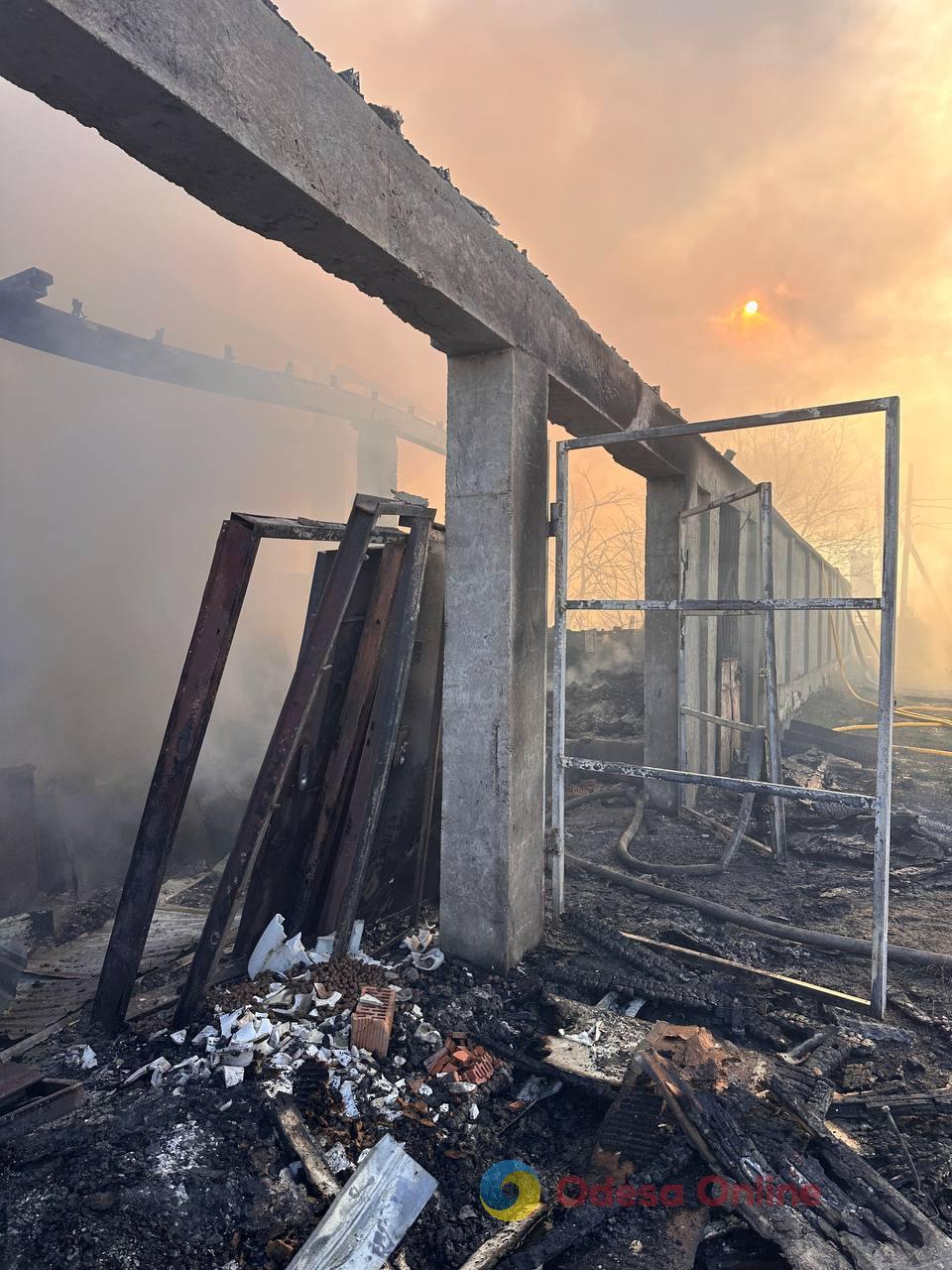 Одна з наймасованіших атак на Одесу: репортаж з місця та свідчення очевидців Одна з наймасованіших атак на Одесу: репортаж з місця та свідчення очевидців