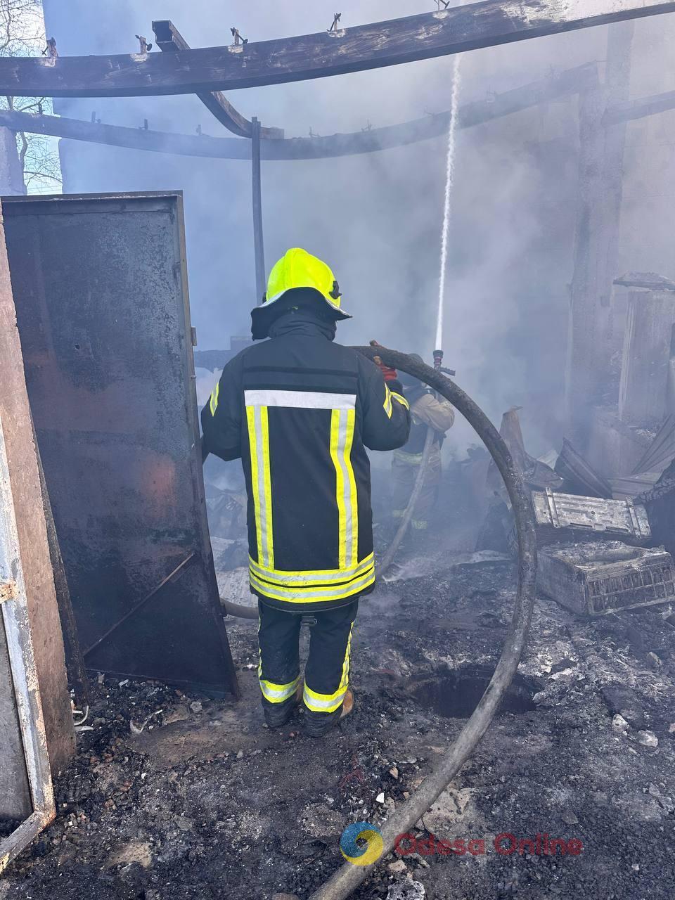 Одна з наймасованіших атак на Одесу: репортаж з місця та свідчення очевидців Одна з наймасованіших атак на Одесу: репортаж з місця та свідчення очевидців