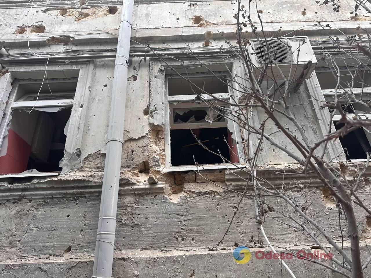 Одна з наймасованіших атак на Одесу: репортаж з місця та свідчення очевидців Одна з наймасованіших атак на Одесу: репортаж з місця та свідчення очевидців