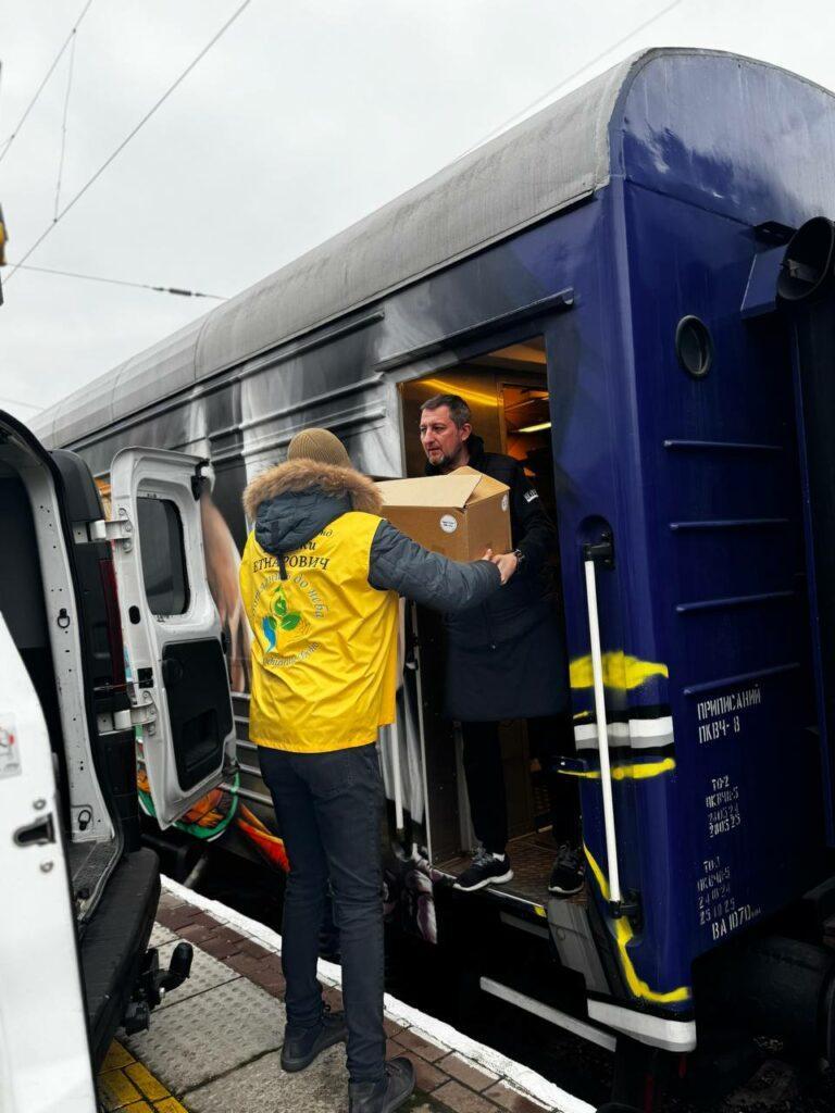 Понад 5000 гарячих обідів для одеситів приготувала команда Food Train Укрзалізниці Более 5000 горячих обедов для одесситов приготовила команда Food Train «Укрзалізниці»