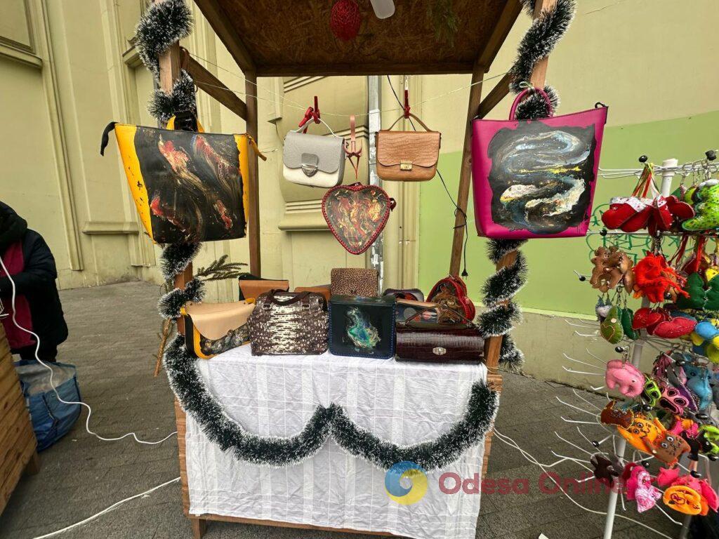 Близько 35 майстрів з Одеси та області представили роботи на крафтовому ярмарку (фото)