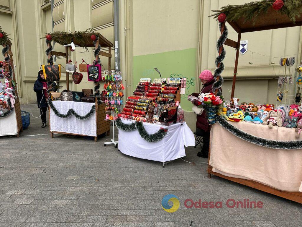Близько 35 майстрів з Одеси та області представили роботи на крафтовому ярмарку (фото)