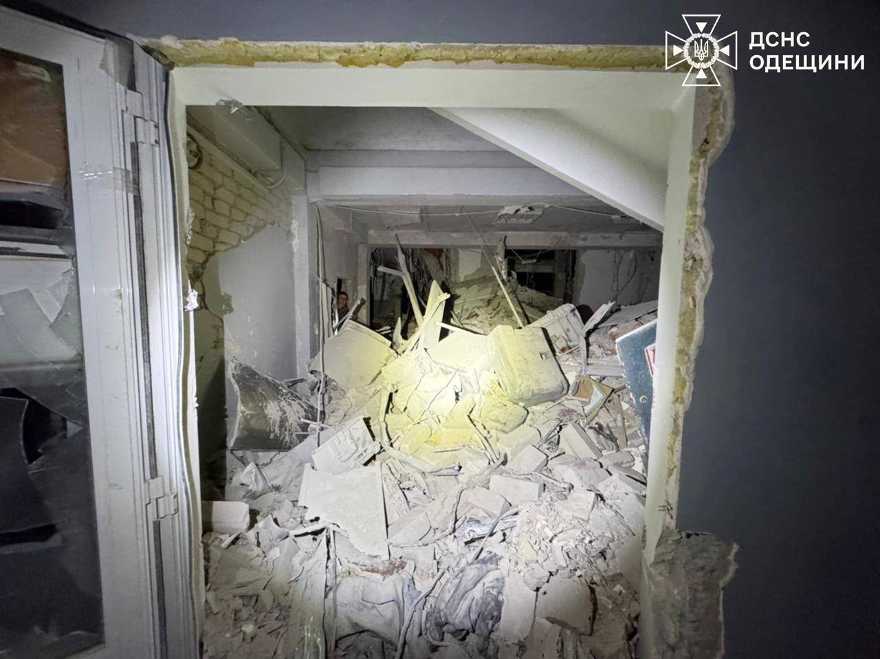 Ночью РФ ударила по портовой и промышленной инфраструктуре Одесской области – погиб человек (обновлено)