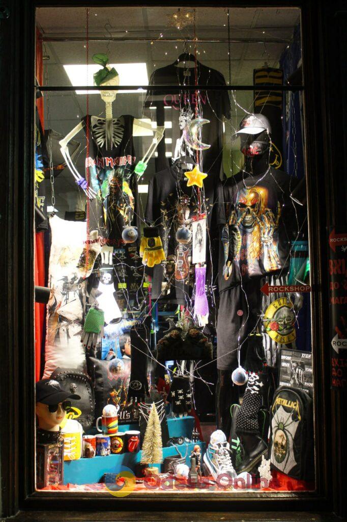 Магія деталей: одеські заклади дивують унікальними святковими інсталяціями