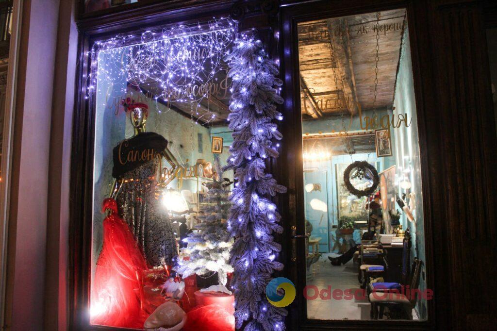 Магія деталей: одеські заклади дивують унікальними святковими інсталяціями