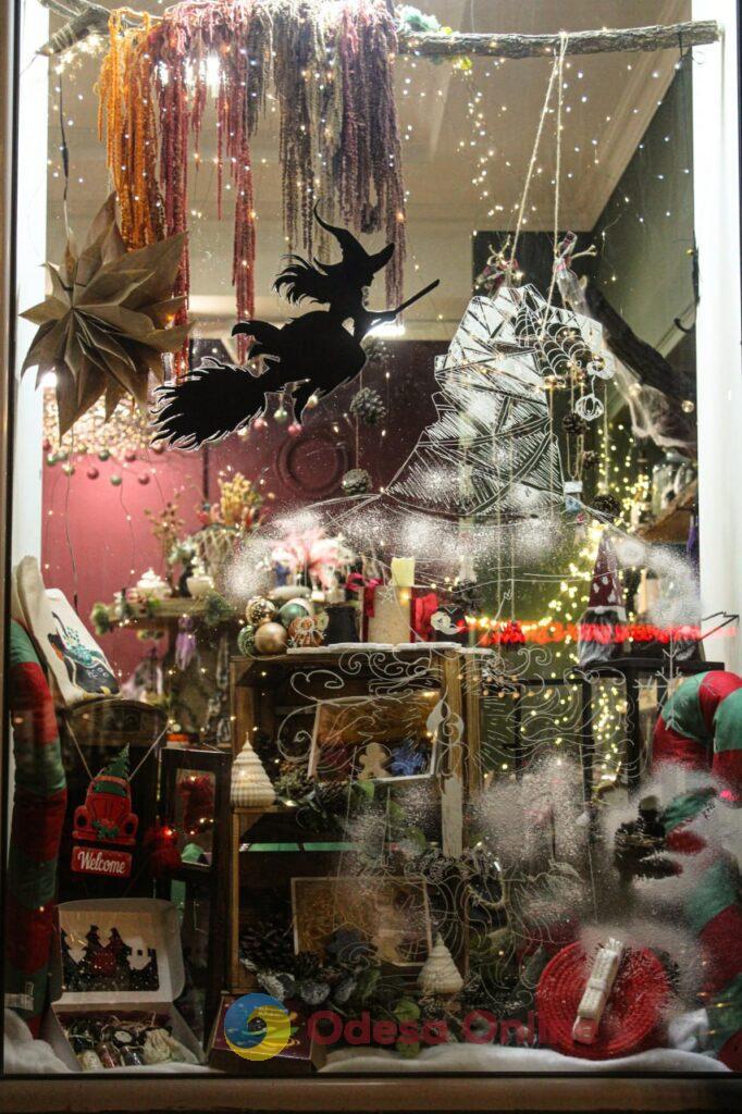 Магія деталей: одеські заклади дивують унікальними святковими інсталяціями