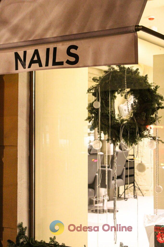 Магія деталей: одеські заклади дивують унікальними святковими інсталяціями