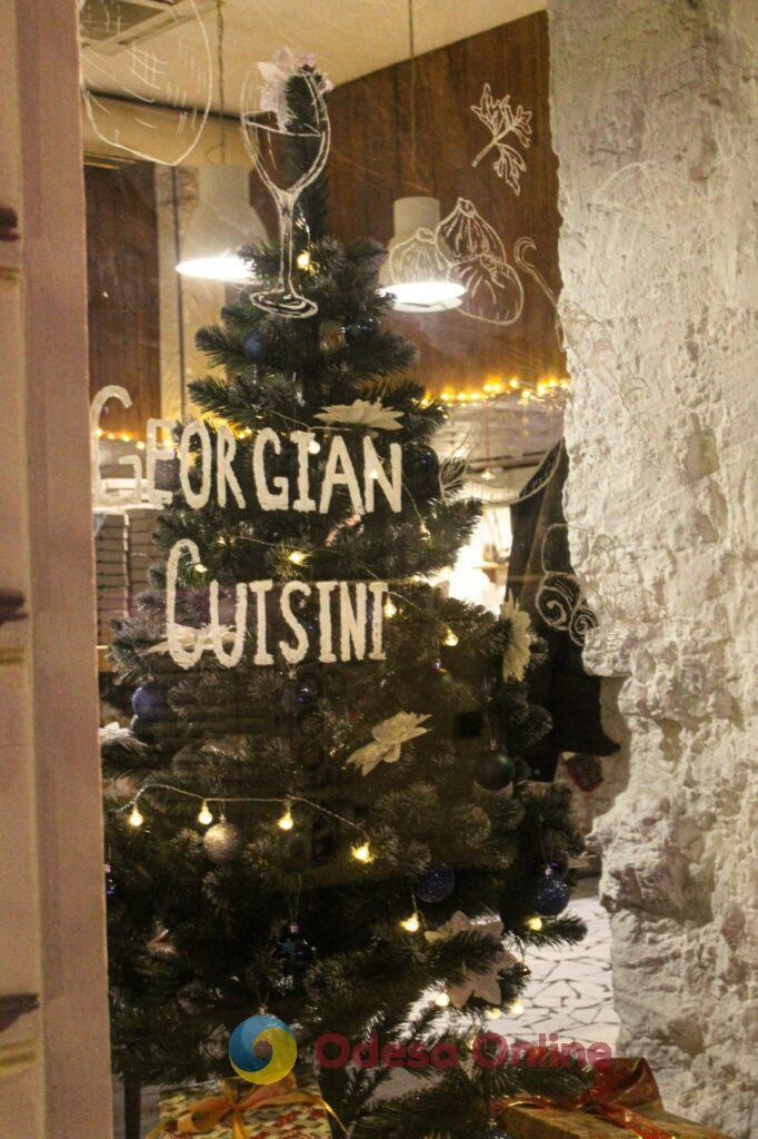 Магія деталей: одеські заклади дивують унікальними святковими інсталяціями