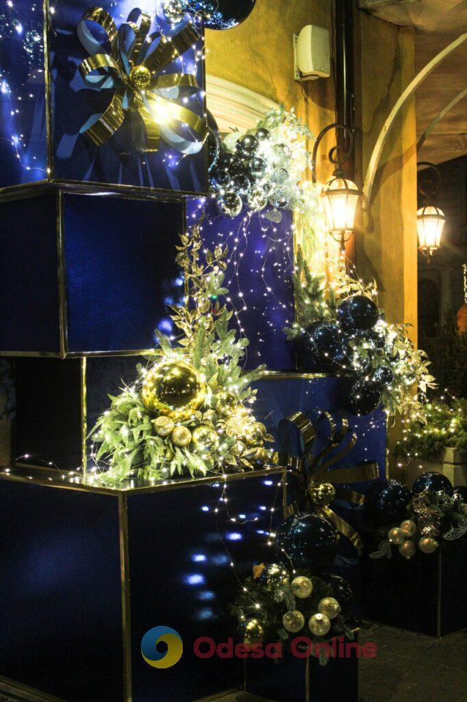 Магія деталей: одеські заклади дивують унікальними святковими інсталяціями