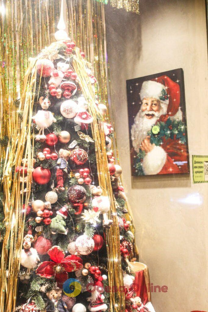 Магія деталей: одеські заклади дивують унікальними святковими інсталяціями