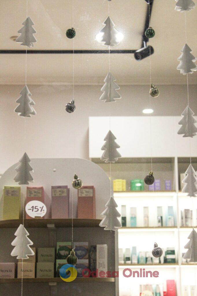 Магія деталей: одеські заклади дивують унікальними святковими інсталяціями