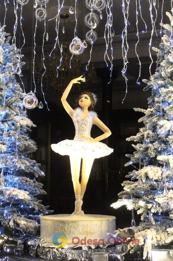 Магія деталей: одеські заклади дивують унікальними святковими інсталяціями