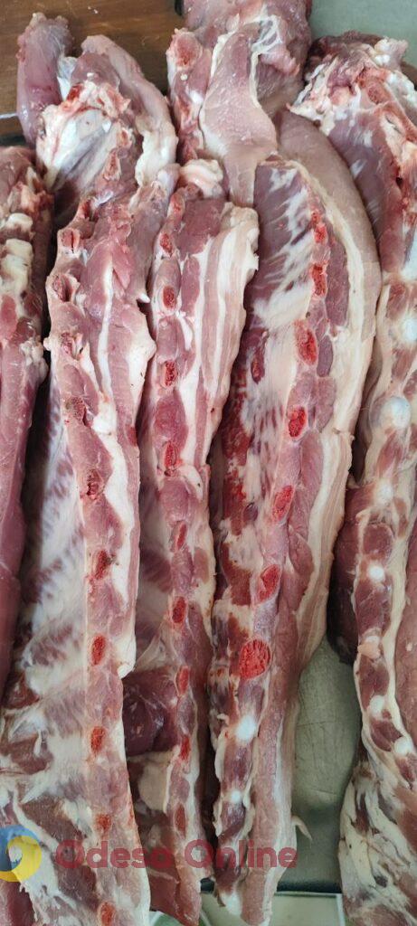 Червона ікра, авокадо та ананас: суботні ціни на одеському «Привозі»