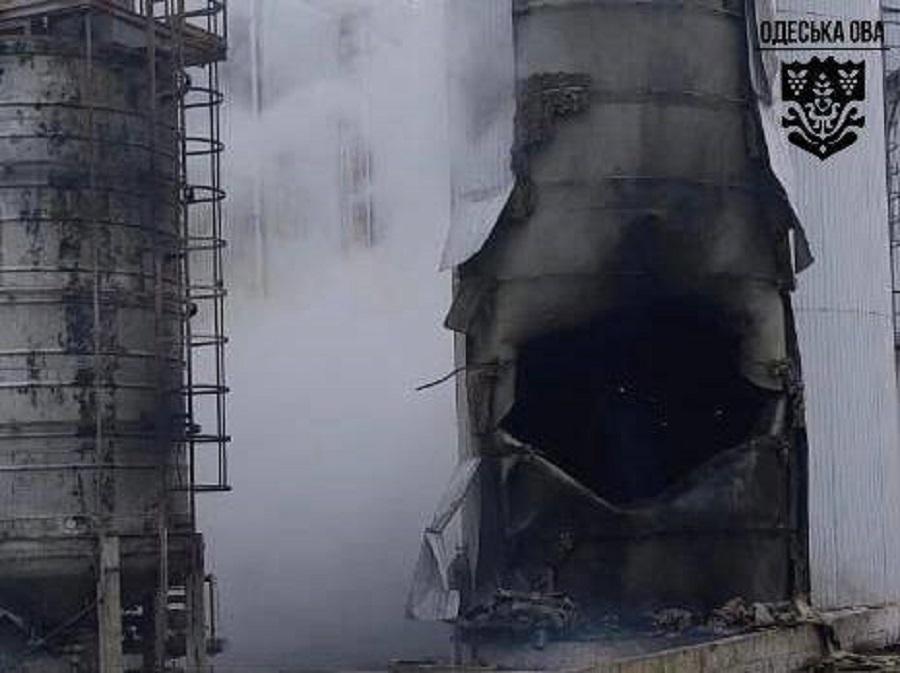 РФ атакувала портову інфраструктуру Одещини: постраждала одна людина